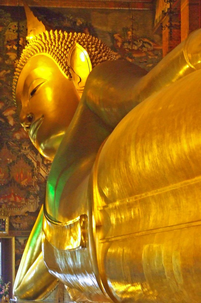 22.liegender Buddha.jpg (2)